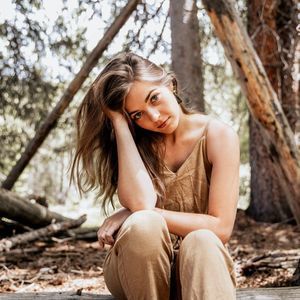 Meet your Posher, Bonita